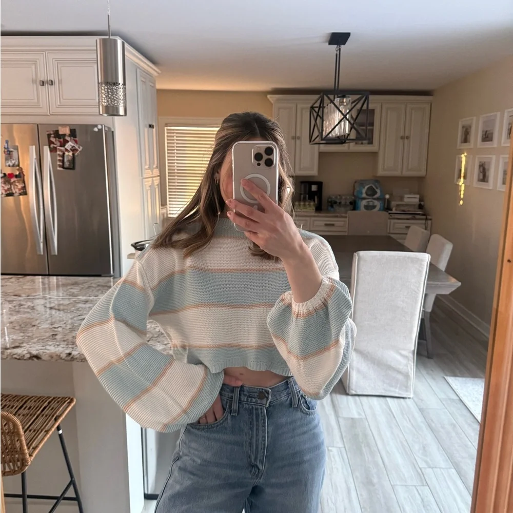 KITTENISH Blue Cream Striped Cropped Knit Sweater Women’s Small - Picture 2 of 7